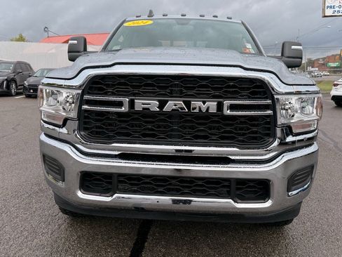 Used 2024 RAM 2500 Tradesman w/ Chrome Appearance Group image 9