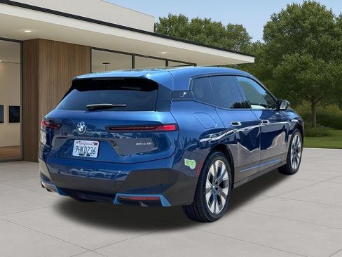 Used 2024 BMW iX xDrive50 AWD/4WD image 8