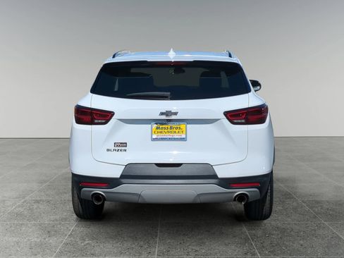 Used 2025 Chevrolet Blazer LT w/ Midnight/Sport Edition image 4