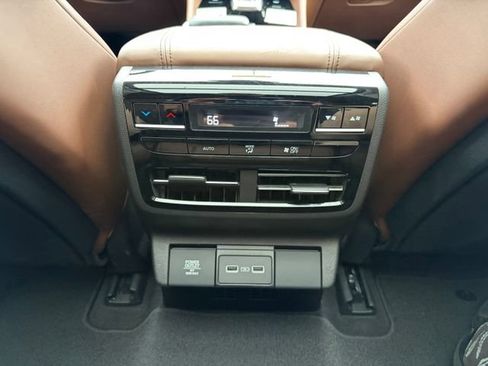 Used 2023 Acura MDX SH-AWD w/ Technology Package image 15