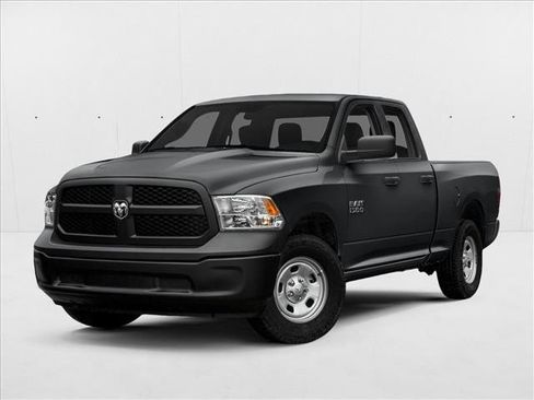 Used 2017 RAM 1500 Express RWD image 1