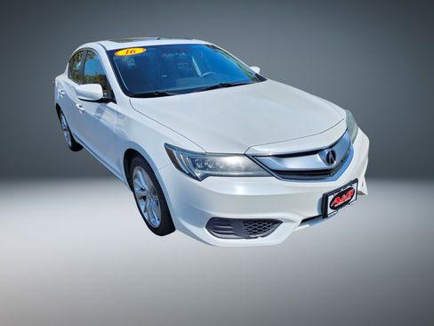 Used 2016 Acura ILX image 1