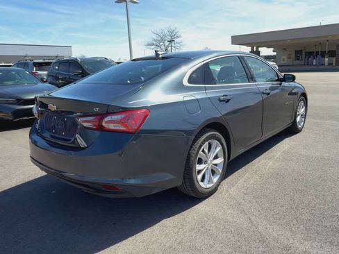 Used 2020 Chevrolet Malibu LT w/ Leather Package FWD image 8