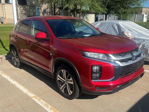 Used 2025 Mitsubishi Outlander Sport ES AWD/4WD image 2