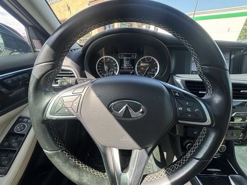 Used 2019 INFINITI QX30 w/ Cargo Package FWD image 27