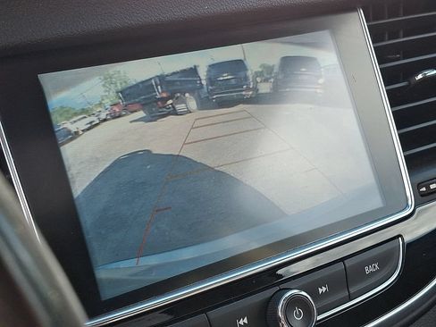 Used 2019 Buick Encore Sport Touring AWD/4WD image 17