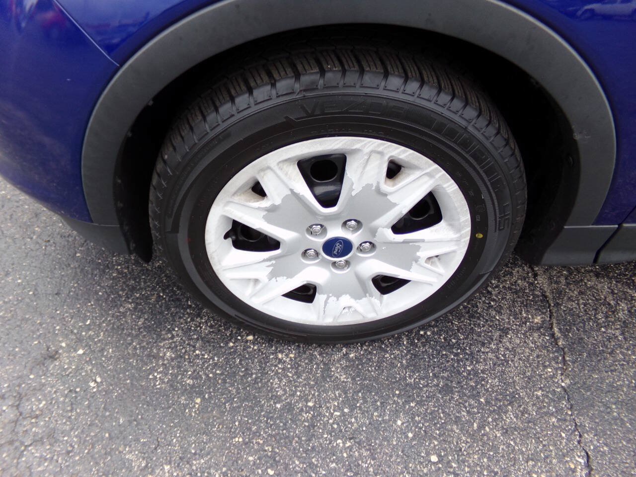 Used 2015 Ford Escape S FWD image 32
