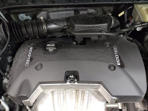 Used 2017 GMC Acadia SLE AWD/4WD image 30