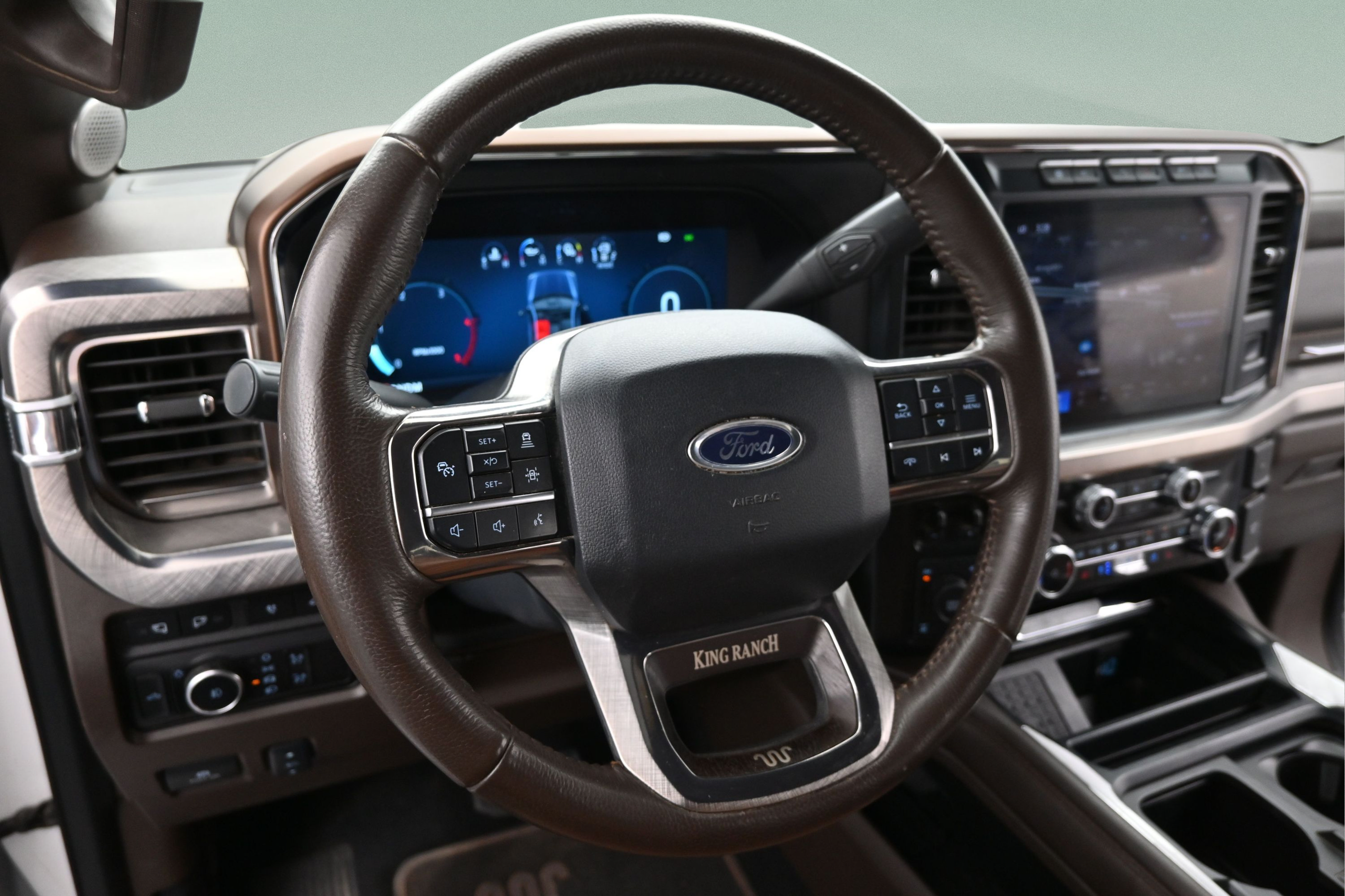 Used 2024 Ford F250 King Ranch w/ Chrome Package AWD/4WD image 13