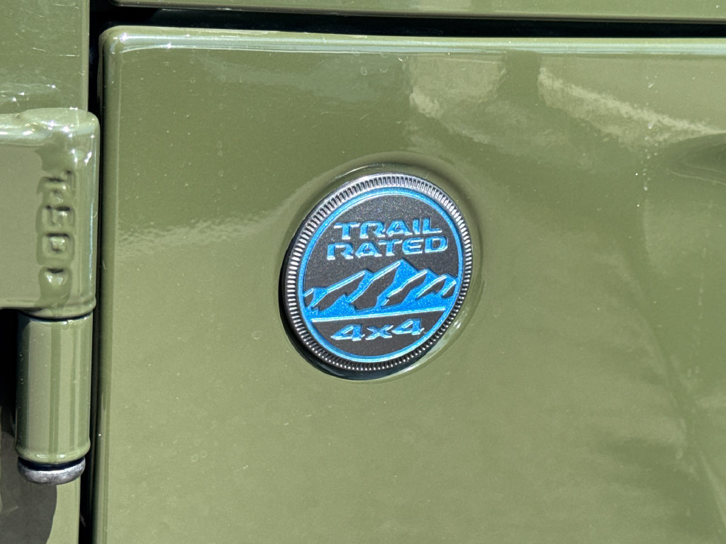 Certified 2024 Jeep Wrangler Unlimited w/ Convenience Group AWD/4WD image 9