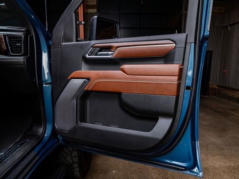 Used 2024 GMC Sierra 2500 Denali Ultimate image 34