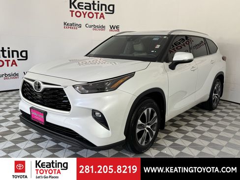 Used 2022 Toyota Highlander XLE image 9