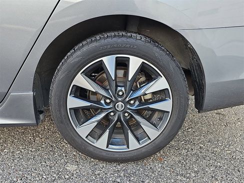 Used 2019 Nissan Sentra SR image 32