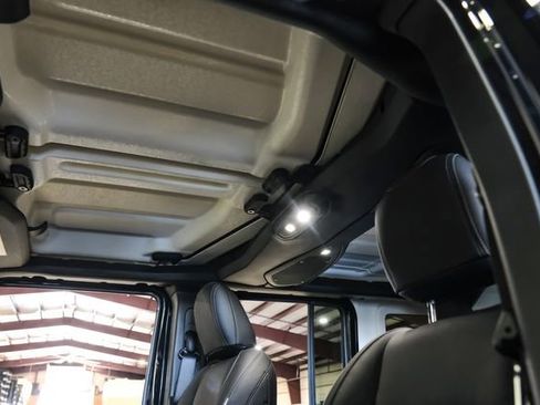 Used 2024 Jeep Wrangler Unlimited Sport image 13