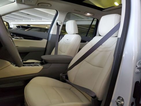 New 2025 Cadillac XT6 Premium Luxury image 19