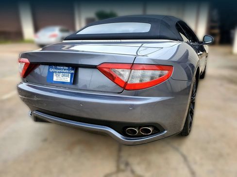 Used 2011 Maserati GranTurismo Convertible RWD image 17