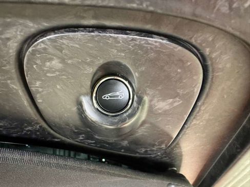 Used 2020 McLaren GT image 43