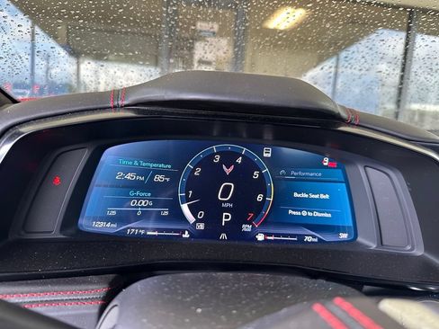 Used 2021 Chevrolet Corvette Stingray Premium Conv w/ Z51 Performance Package RWD image 18