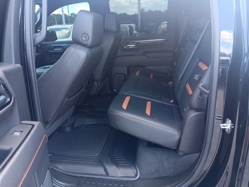 Used 2022 GMC Sierra 1500 AT4 w/ AT4 Preferred Package AWD/4WD image 15
