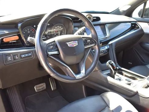 Used 2020 Cadillac XT6 Sport AWD/4WD image 3