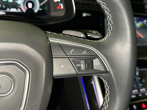 Used 2025 Audi Q7 3.0T Prestige w/ Prestige Package image 32