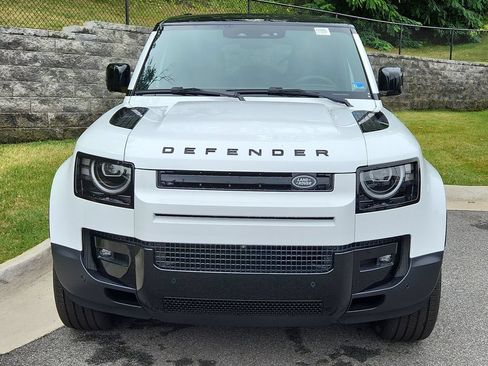 New 2026 Land Rover Defender 130 S AWD/4WD image 8