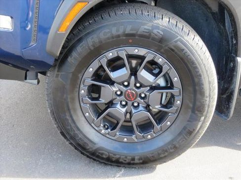 Used 2022 Nissan Frontier PRO-4X w/ Pro-4X Premium Package image 9