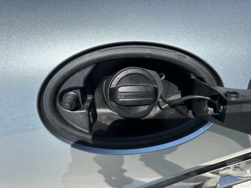 Certified 2022 Porsche 718 Cayman S RWD image 37