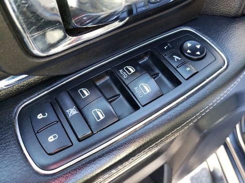 Used 2015 RAM 2500 Laramie image 18