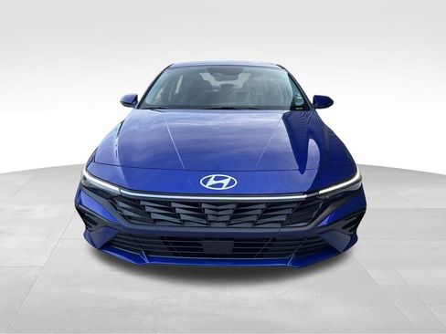 New 2026 Hyundai Elantra Limited image 7