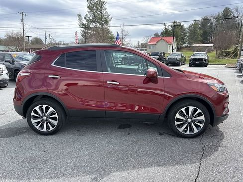 Used 2022 Buick Encore Preferred w/ Safety Package image 11
