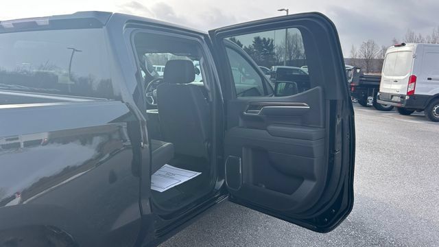 Certified 2026 Chevrolet Silverado 1500 RST AWD/4WD image 34