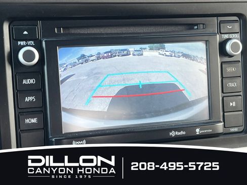 Used 2018 Toyota Tacoma SR5 AWD/4WD image 18