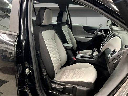Used 2020 Chevrolet Equinox LS FWD image 28