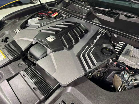 Used 2019 Lamborghini Urus image 49