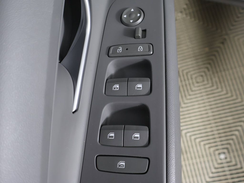 Certified 2024 Hyundai Elantra SEL w/ Convenience Package FWD image 34