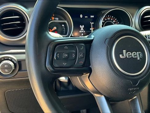 Used 2023 Jeep Gladiator Sport AWD/4WD image 12