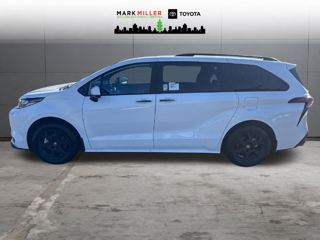New 2026 Toyota Sienna XLE Woodland Edition AWD/4WD image 2
