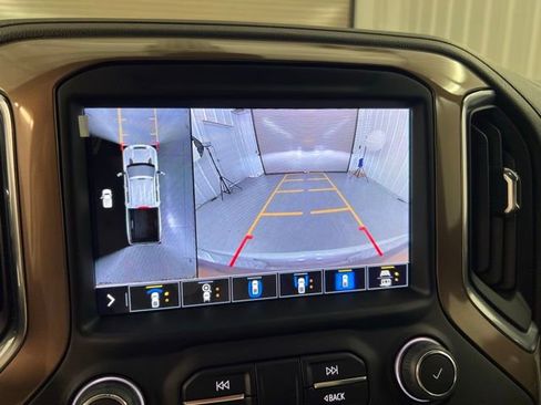 Used 2023 Chevrolet Silverado 2500 High Country w/ Technology Package image 30