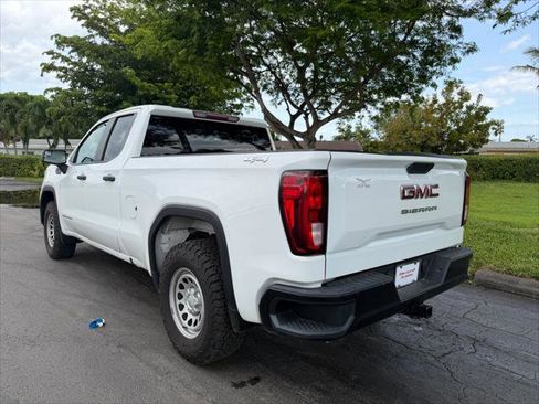 Used 2019 GMC Sierra 1500 4x4 Double Cab w/ Convenience Package image 4