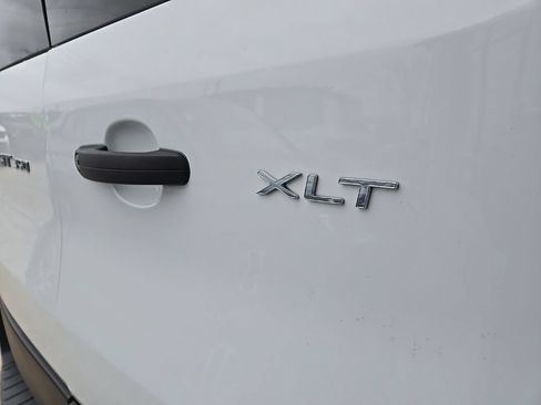 Used 2023 Ford Transit 350 XLT RWD image 18