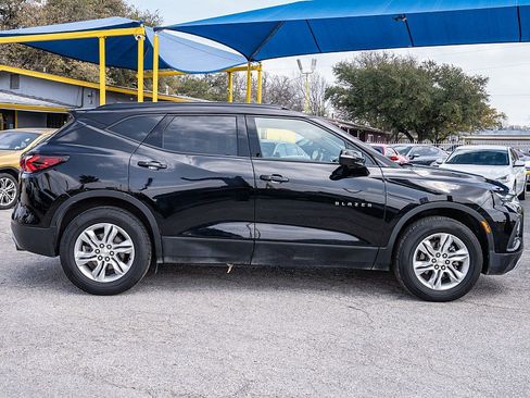 Used 2021 Chevrolet Blazer LT w/ Sound & Technology Package image 4