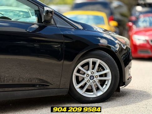 Used 2018 Ford Focus SE FWD image 8