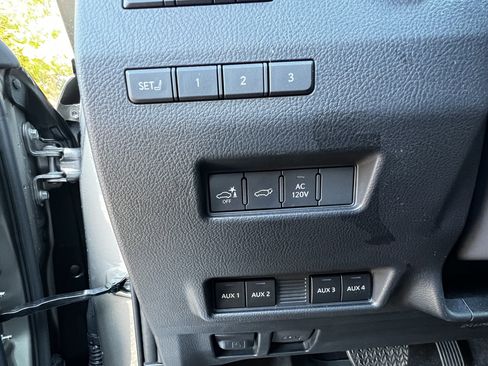 Used 2026 Lexus GX 550 AWD/4WD image 15