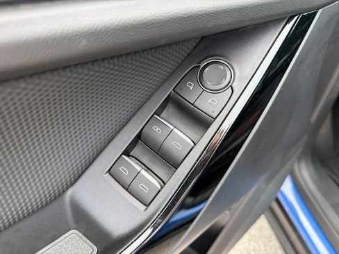 Used 2025 Chevrolet Equinox RS w/ Safety and Technology Package FWD image 24