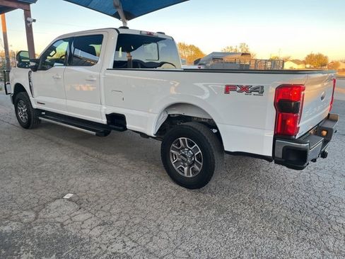 Used 2024 Ford F350 Lariat w/ FX4 Off-Road Package image 7