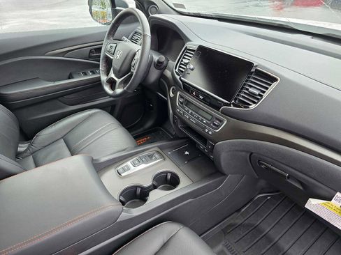Certified 2024 Honda Ridgeline TrailSport image 10