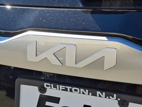 Used 2023 Kia Seltos LX image 28