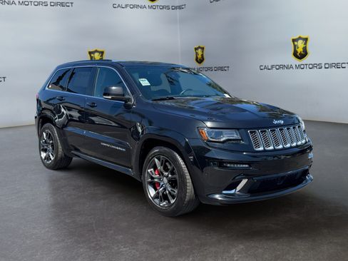 Used 2015 Jeep Grand Cherokee SRT AWD/4WD image 7