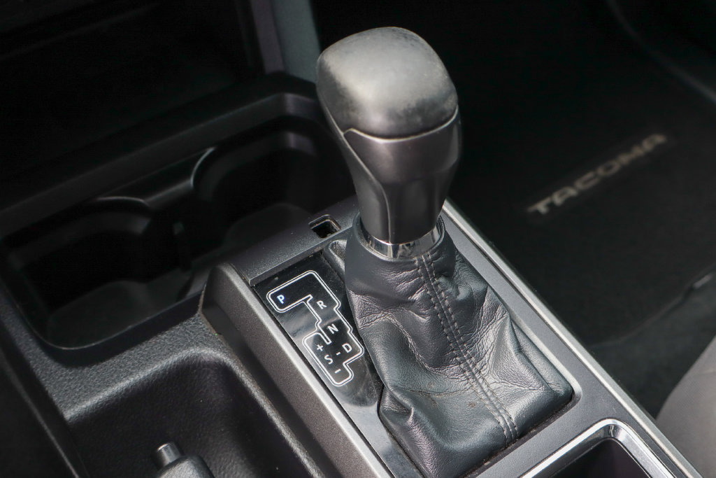 Used 2016 Toyota Tacoma TRD Sport RWD image 38